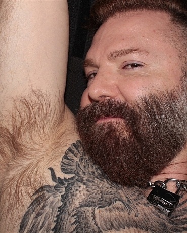 Ginger Daddy Pit Sniffer